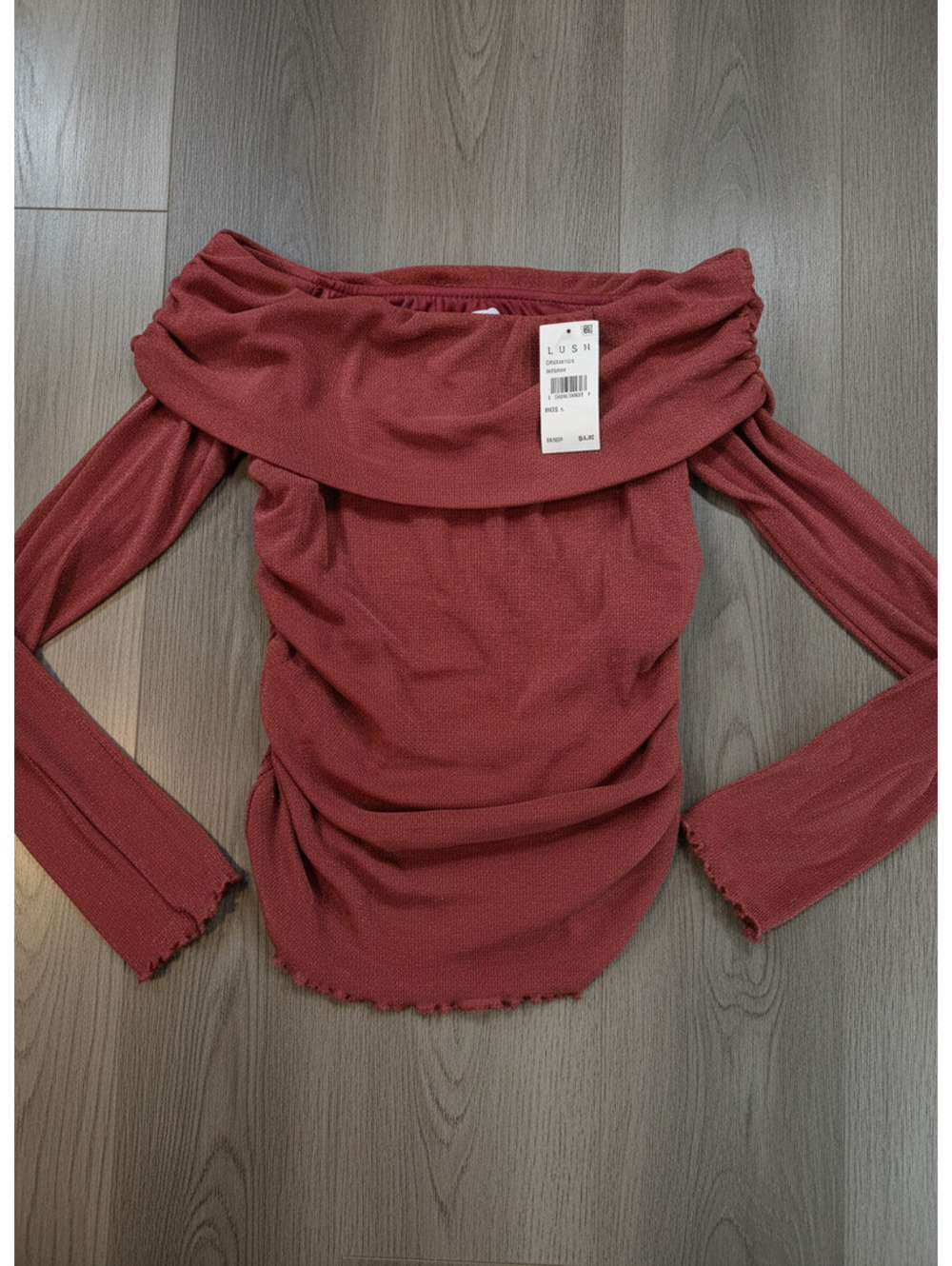 Lush Cherry Off-Shoulder Long Sleeve Top Size L